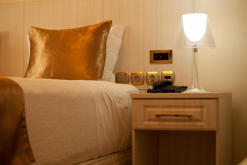 לואנדה Hotel Florenca מראה חיצוני תמונה