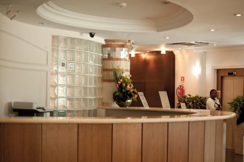 לואנדה Hotel Florenca מראה חיצוני תמונה