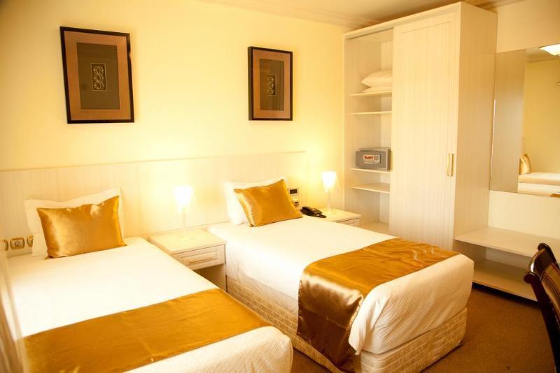 לואנדה Hotel Florenca מראה חיצוני תמונה
