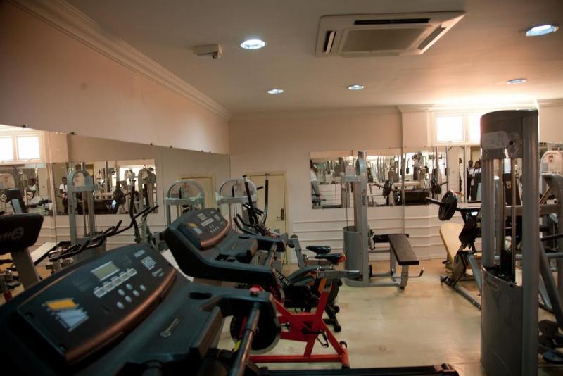 לואנדה Hotel Florenca מראה חיצוני תמונה