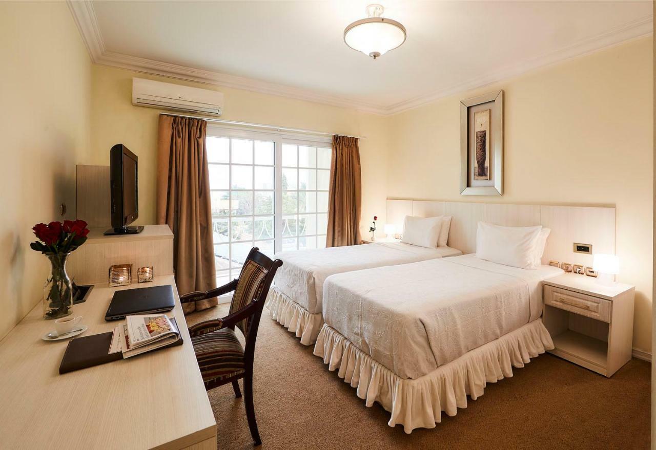 לואנדה Hotel Florenca מראה חיצוני תמונה